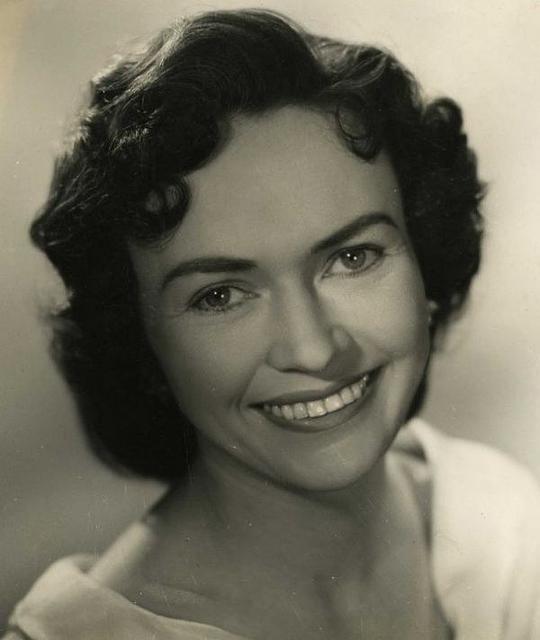 多萝西·艾莉森 Dorothy Alison