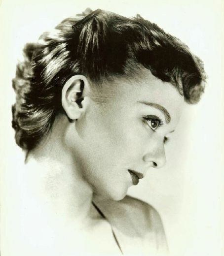 芭芭拉·巴斯里 Barbara Baxley