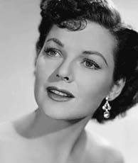 乔伊丝·马更些 Joyce Mackenzie