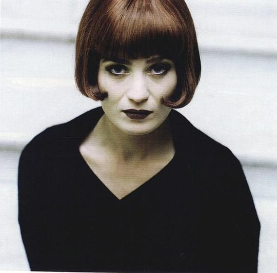 尼娜·弗兰索齐克 Nina Franoszek