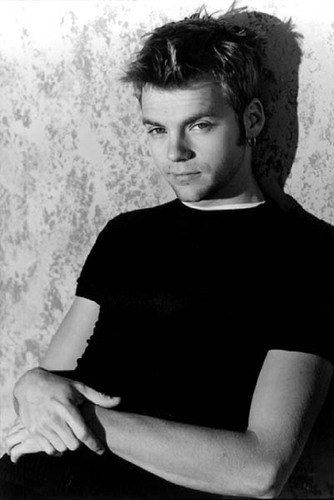 埃斯特班·鲍威尔 Esteban Powell