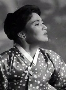 朱曾女 Jeung-nyeo Ju