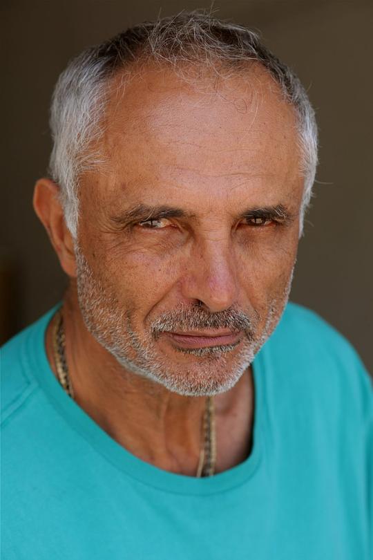 罗伯特·米亚诺 Robert Miano