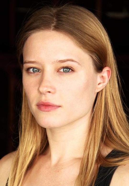 维婕丝娜·费基克 Vijessna Ferkic