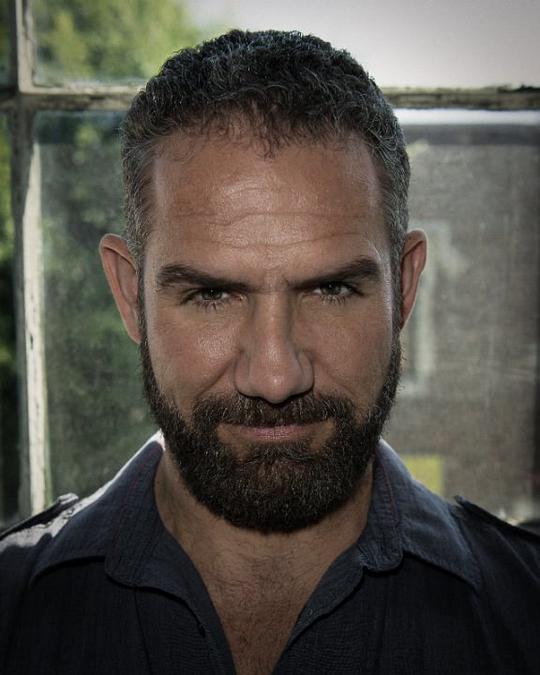 米卡尔·威戈 Mikal Vega