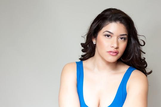 斯蒂芬妮·安杜哈尔 Stephanie Andujar