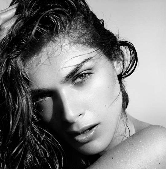 伊丽莎·瑟娜薇 Elisa Sednaoui