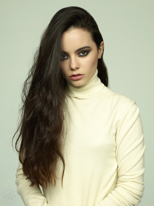 芙蕾雅·廷利 Freya Tingley