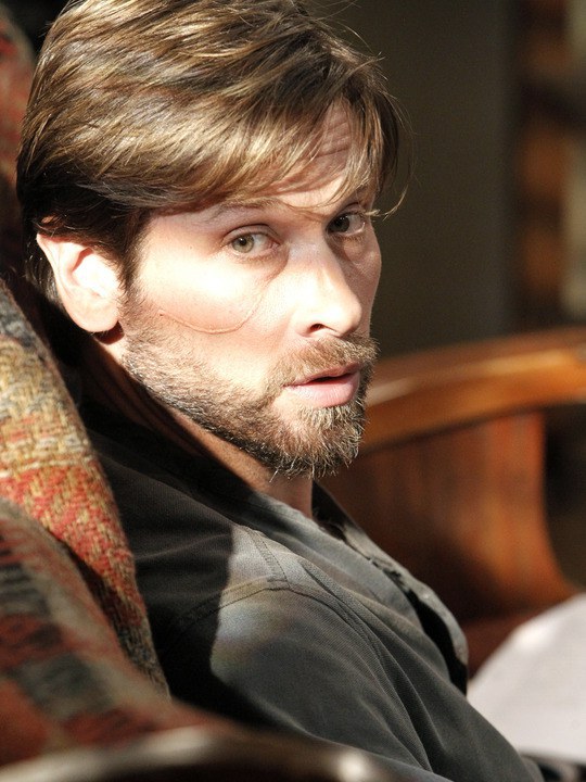 罗杰·霍华斯 Roger Howarth