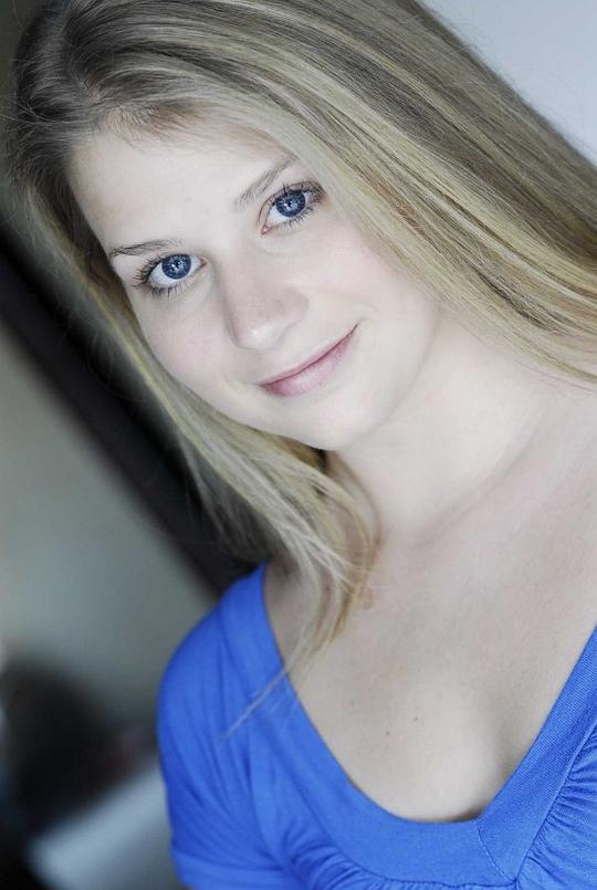 克里斯蒂娜·布莱文斯 Christina Blevins