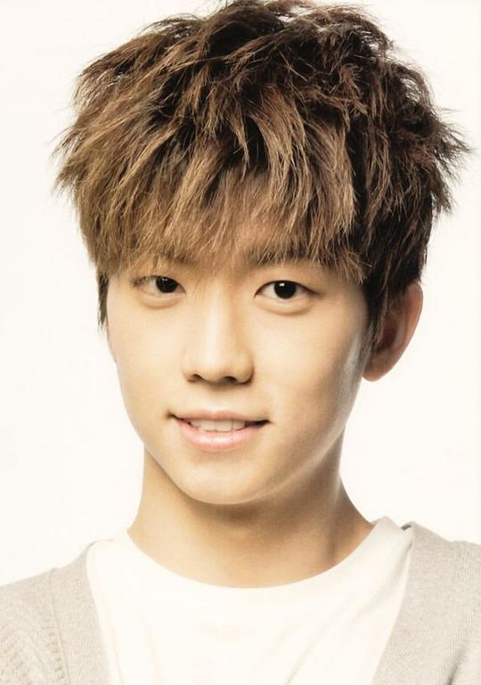 张祐荣 Wooyoung Jang