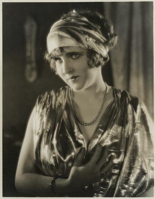 Estelle Bradley Estelle Bradley