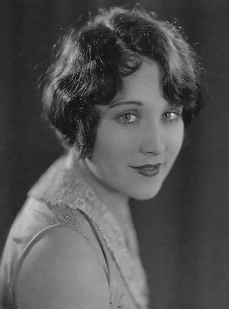 多萝西·克里斯蒂 Dorothy Christy