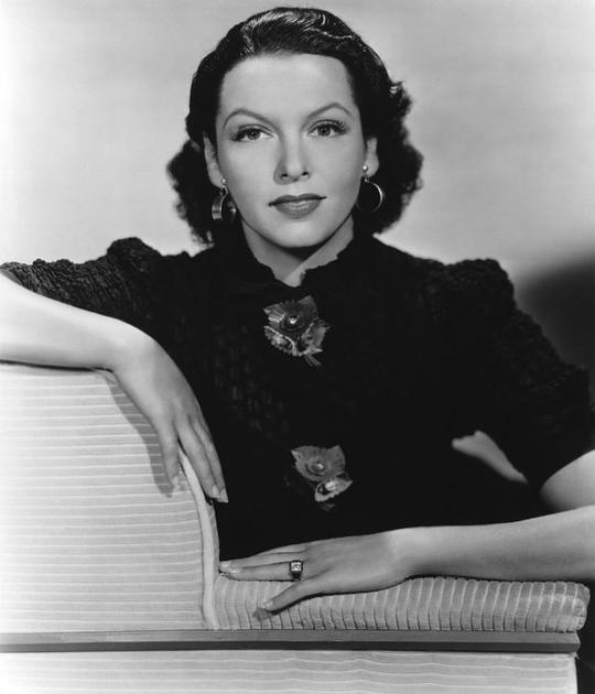 盖尔·桑德加德 Gale Sondergaard