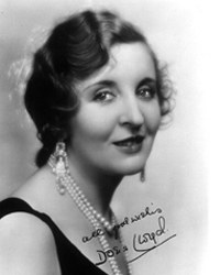 多丽丝·劳埃德 Doris Lloyd