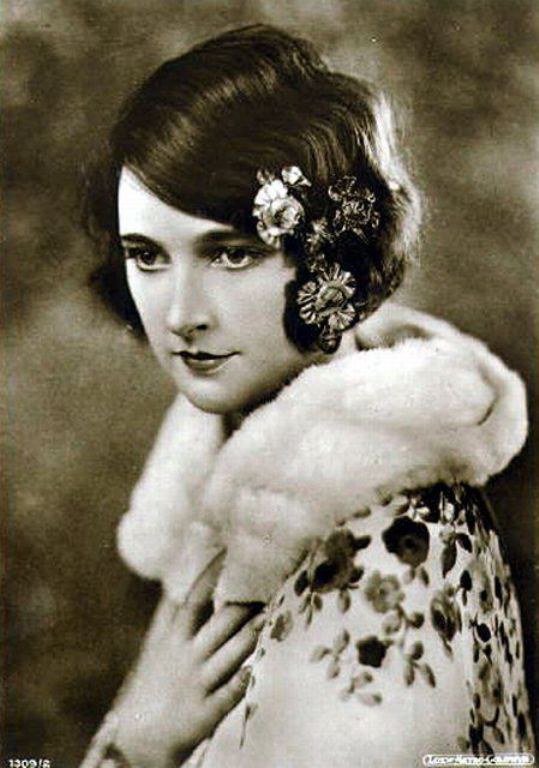 埃莉诺·博德曼 Eleanor Boardman