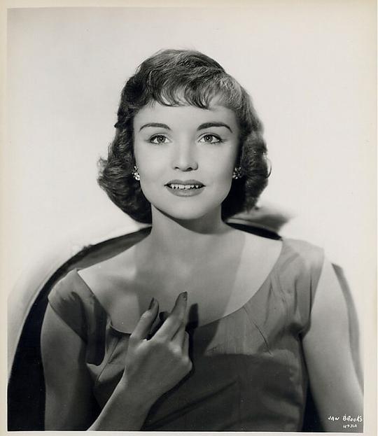 Anne Aubrey Anne Aubrey