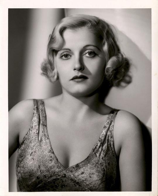 路易丝·亨利 Louise Henry