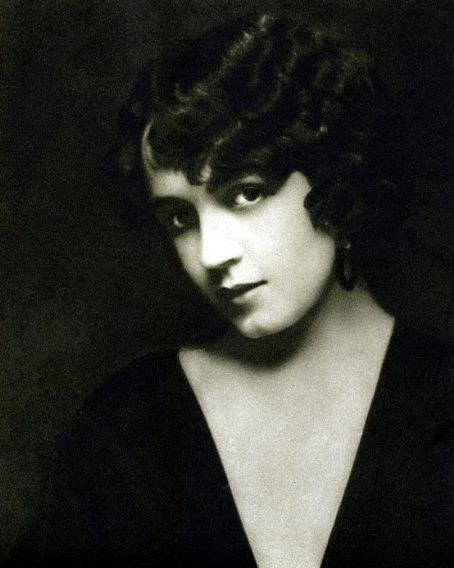 Mona Palma Mona Palma