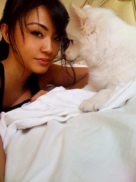 娜塔莎 Natasha Yi