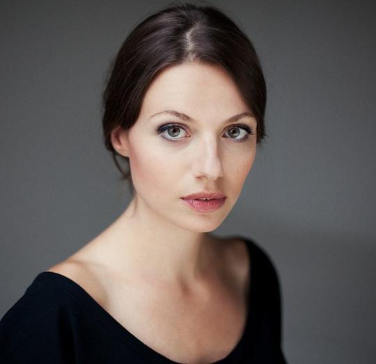 Julia Hartmann Julia Hartmann