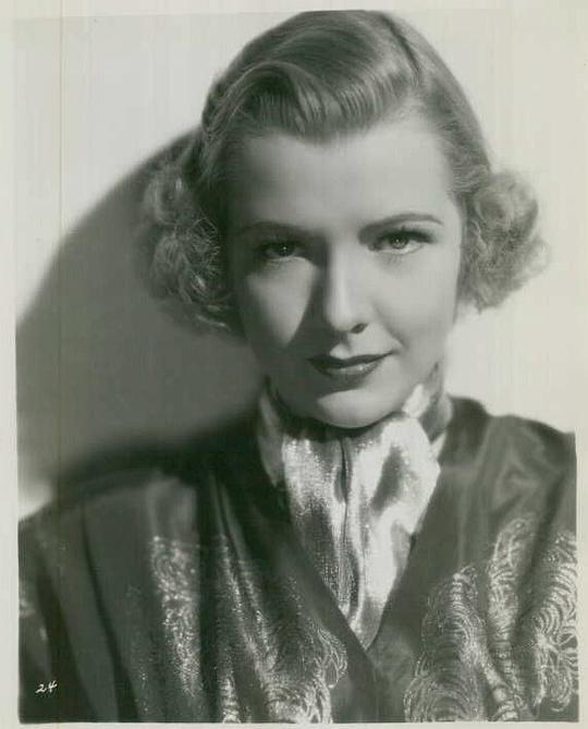 波莉罗里斯 Polly Rowles