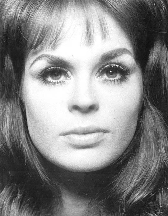 卡萝尔·克力夫兰 Carol Cleveland