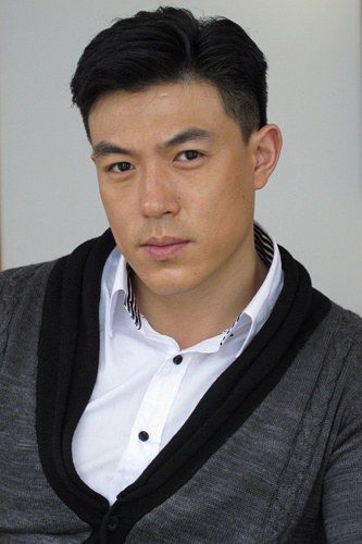 黄信纲 Xingang Huang