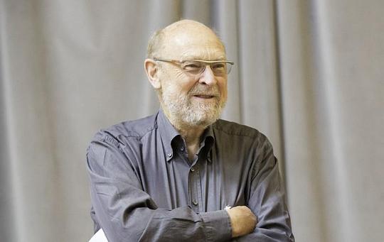 朱利安·米契 Julian Mitchell