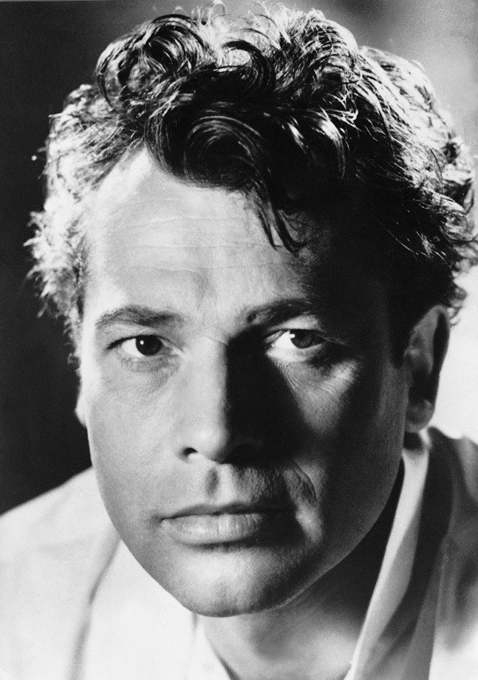 沃尔特·雷耶尔 Walter Reyer