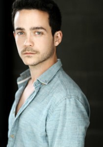 伯克特·图尔顿 Birkett Turton