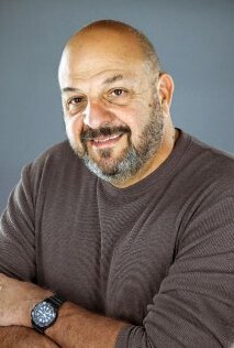 艾伦 A. 安彭 Allan A. Apone