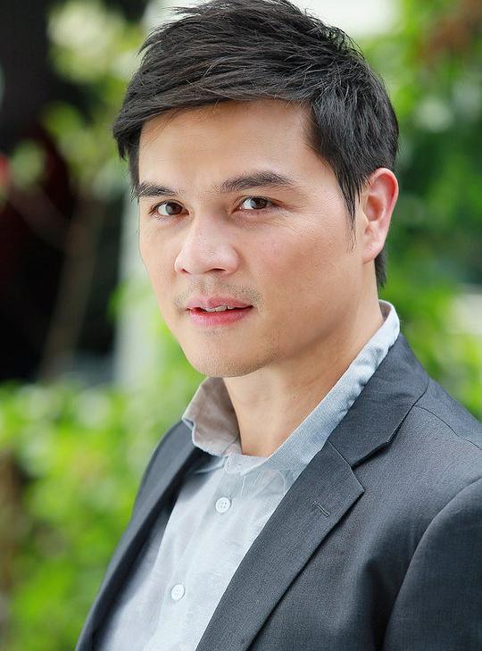 彭佩特齐·潘功 Penpetch Penkul