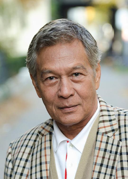 尼鲁·西里詹亚 Nirut Sirijanya