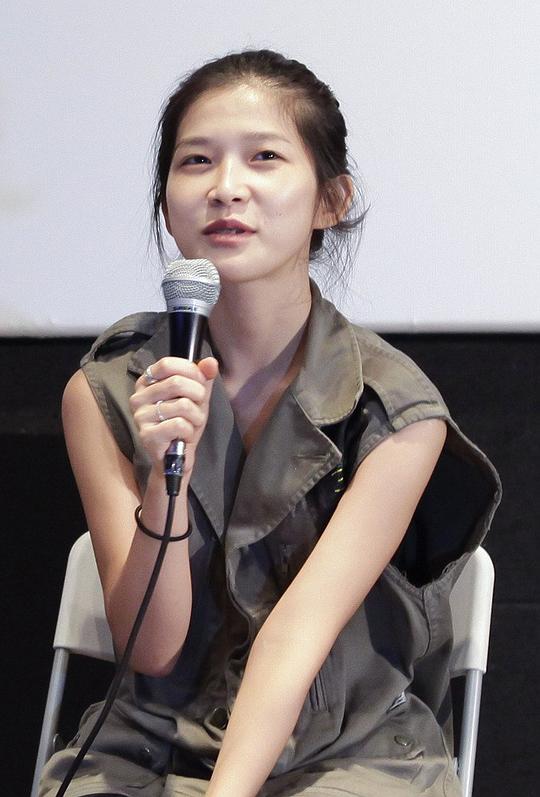 姜真娜 Ji-na Kang