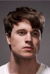 劳里·卡尔弗特 Laurie Calvert