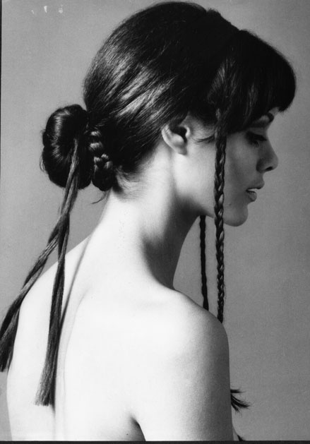 蒂娜·奥蒙特 Tina Aumont