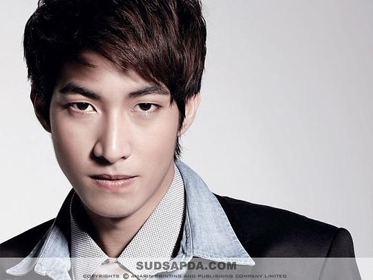 帕金·库姆维拉苏克 Pakin Kumwilaisuk