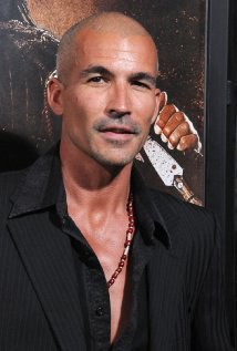 伊桑·曼尼奎斯 Ethan Maniquis