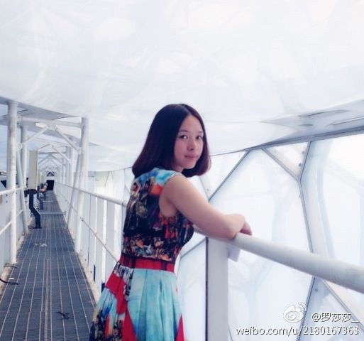 罗莎莎 Shasha Luo