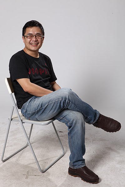 易立 Li Yi