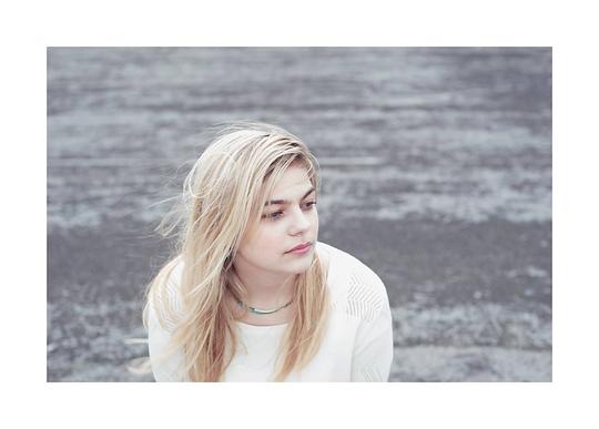 露安·艾梅哈 Louane Emera