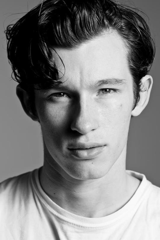 卡勒姆·特纳 Callum Turner