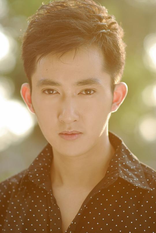 杜晓书 Xiaoshu Du