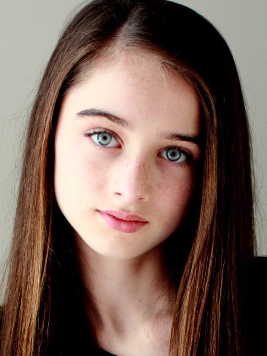 拉菲·卡西迪 Raffey Cassidy