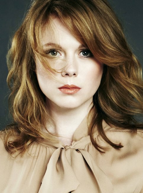 佐伊·博伊尔 Zoe Boyle