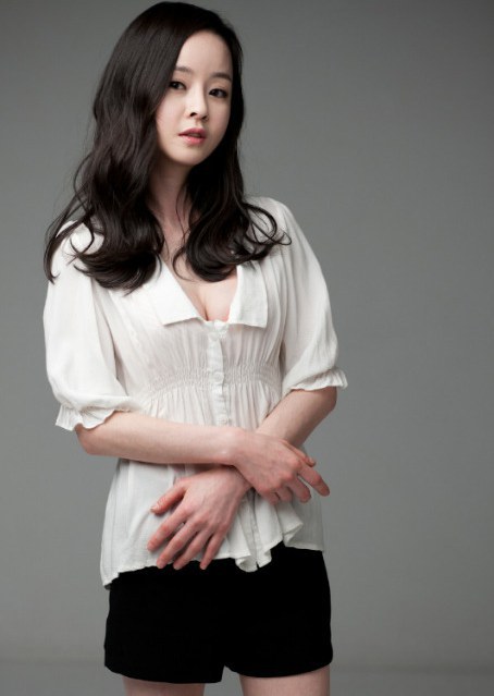 尹雪喜 Sul-hee Yoon