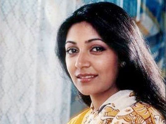迪普提·纳瓦尔 Deepti Naval