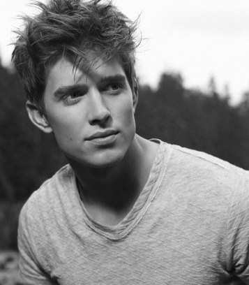 德鲁·范·阿克尔 Drew Van Acker