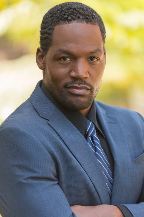 T·C·斯托林斯 T.C. Stallings